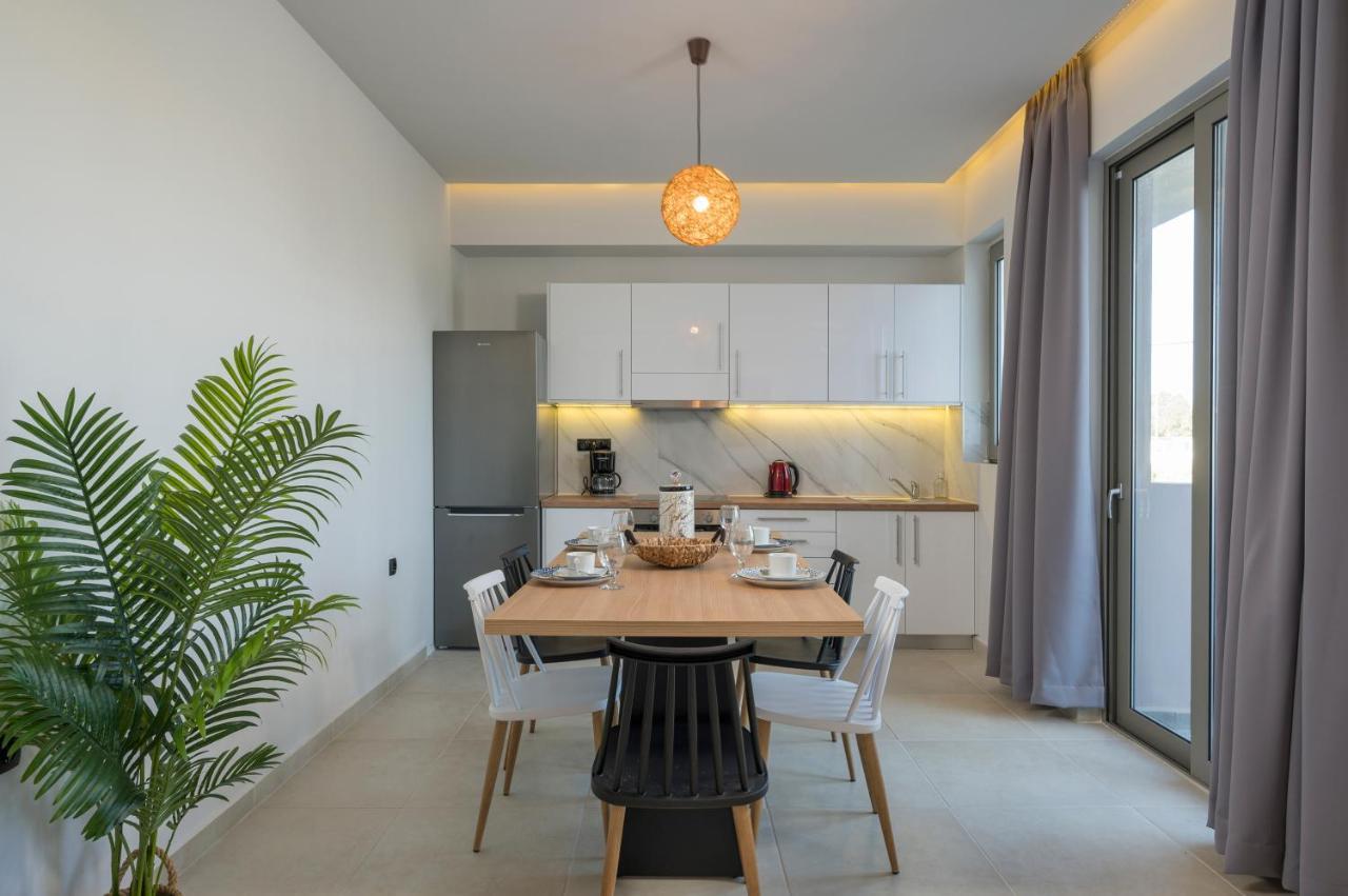 Aegean Breeze Luxury Apartments Next To The Sea Maleme Exteriér fotografie