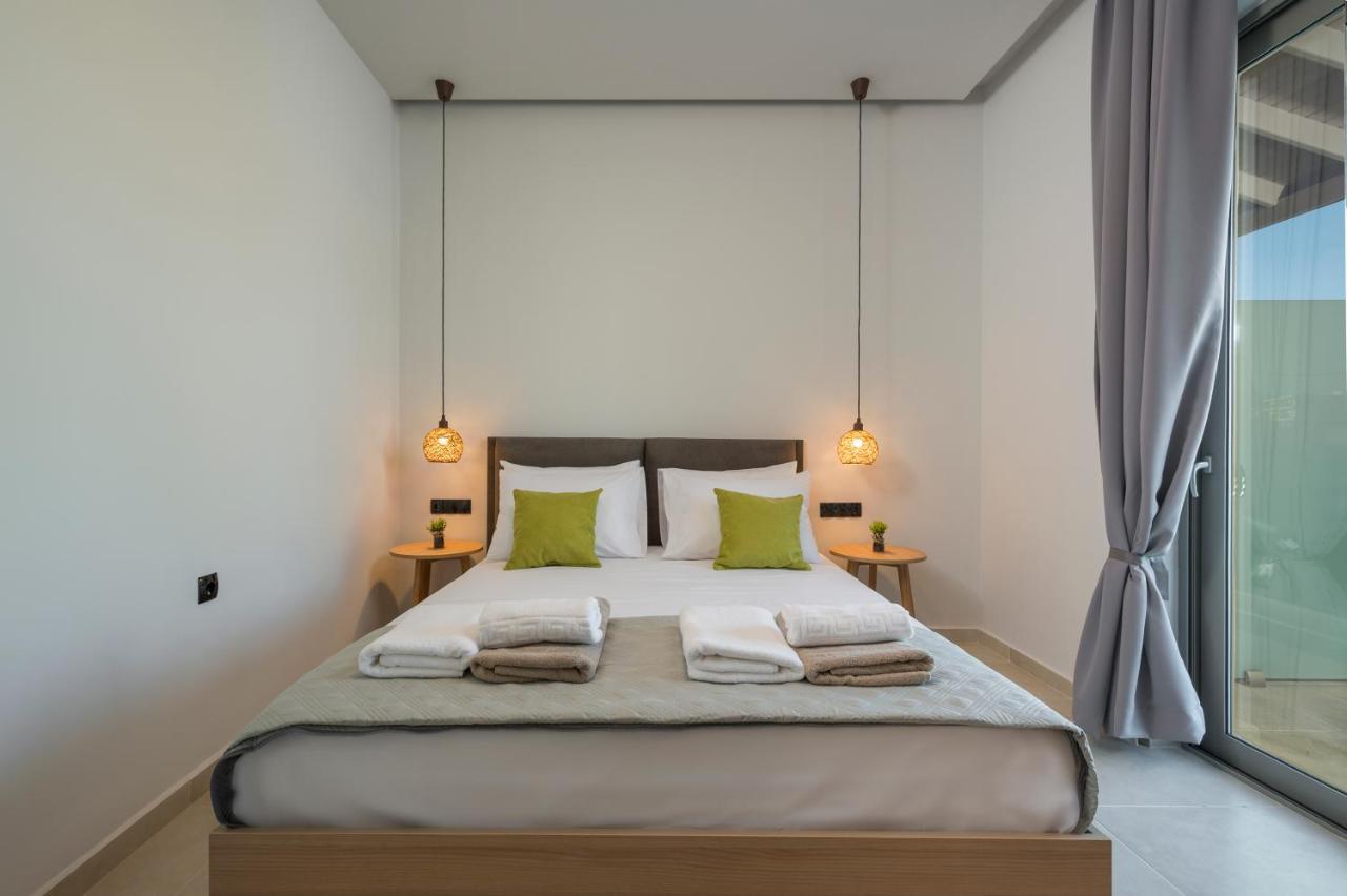 Aegean Breeze Luxury Apartments Next To The Sea Maleme Exteriér fotografie