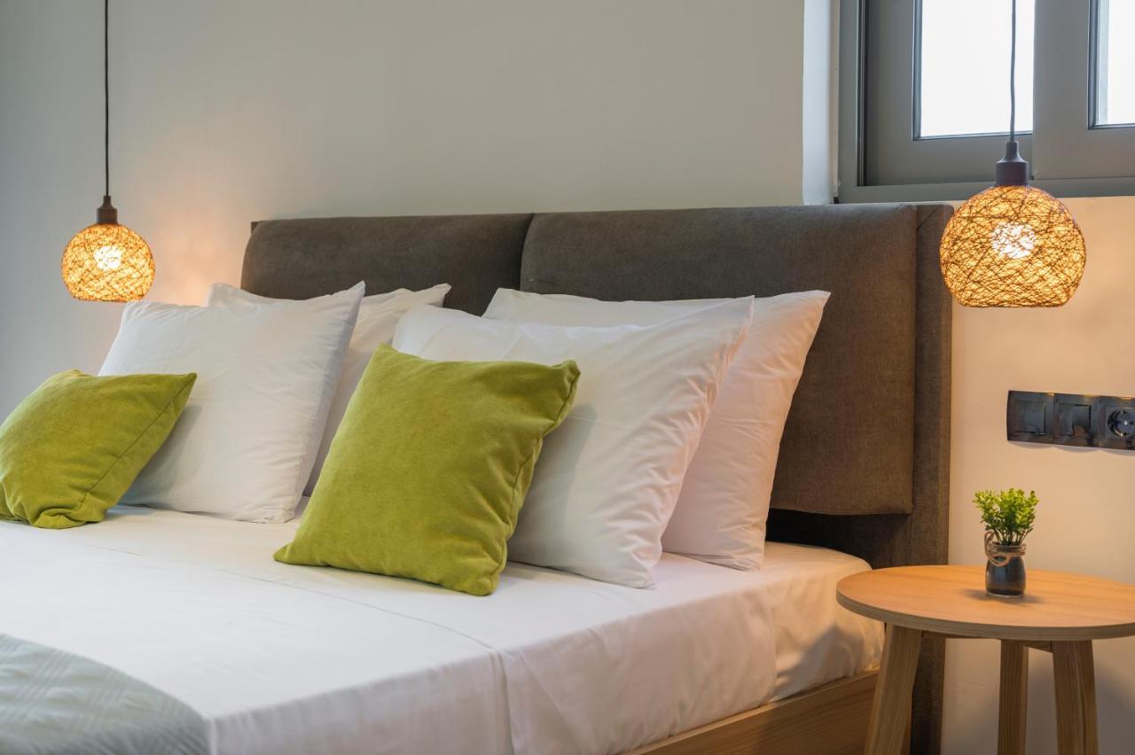 Aegean Breeze Luxury Apartments Next To The Sea Maleme Exteriér fotografie