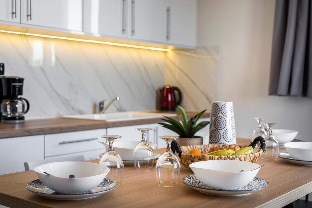 Aegean Breeze Luxury Apartments Next To The Sea Maleme Exteriér fotografie