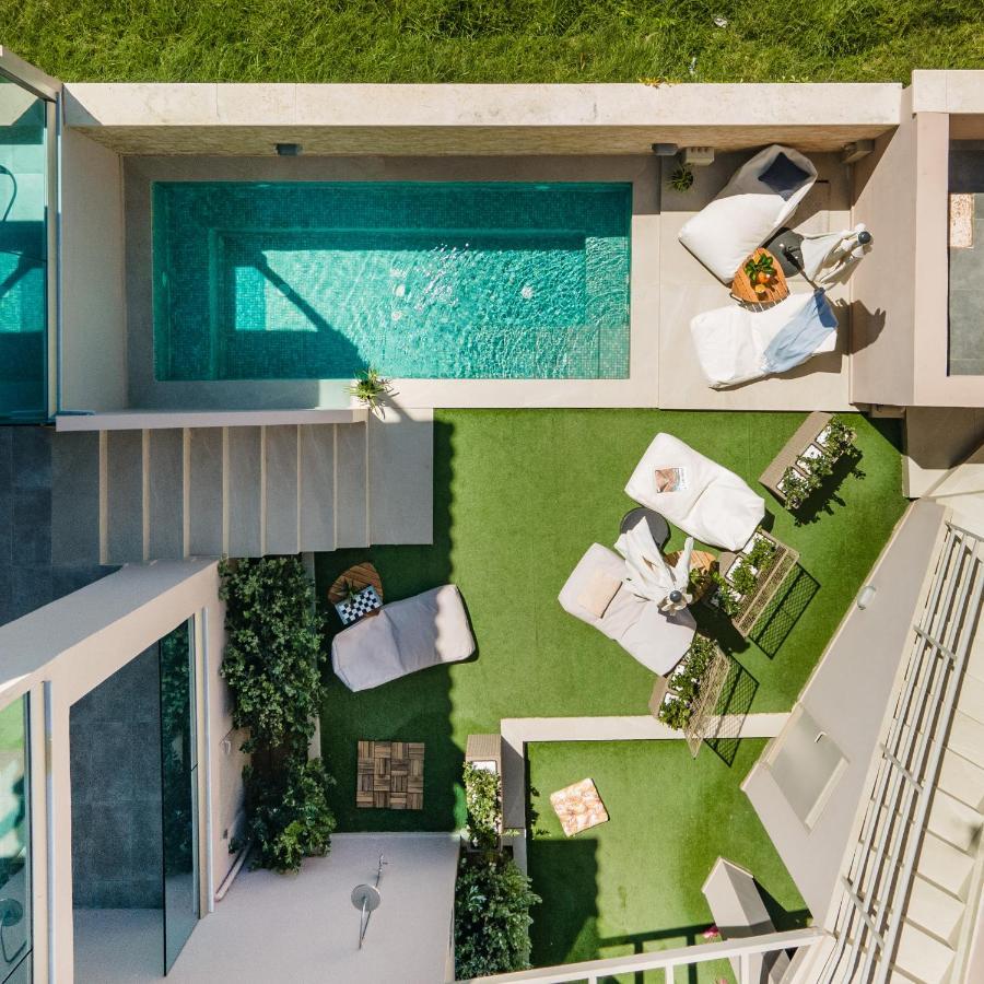 Aegean Breeze Luxury Apartments Next To The Sea Maleme Exteriér fotografie